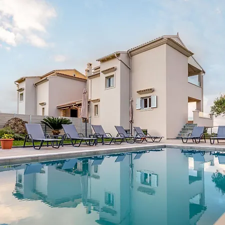 Avra House * Pouládes