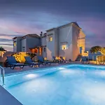 فيلة Avra House Pouládes